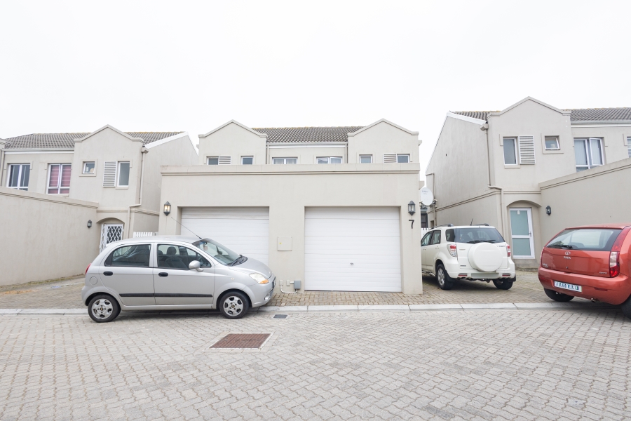 2 Bedroom Property for Sale in Protea Heights Western Cape